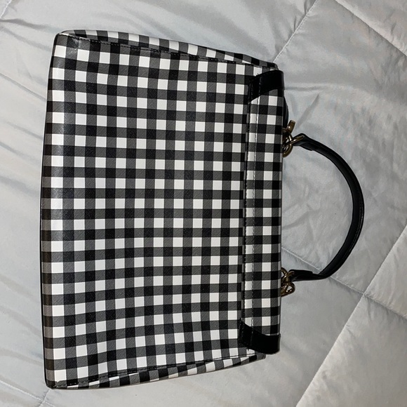 Black and White Checkered Handbag - Signature Avon - Picture 7 of 7